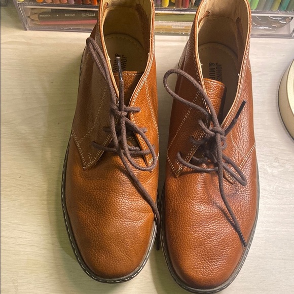 Johnston & Murphy Brown Boots - Picture 1 of 6